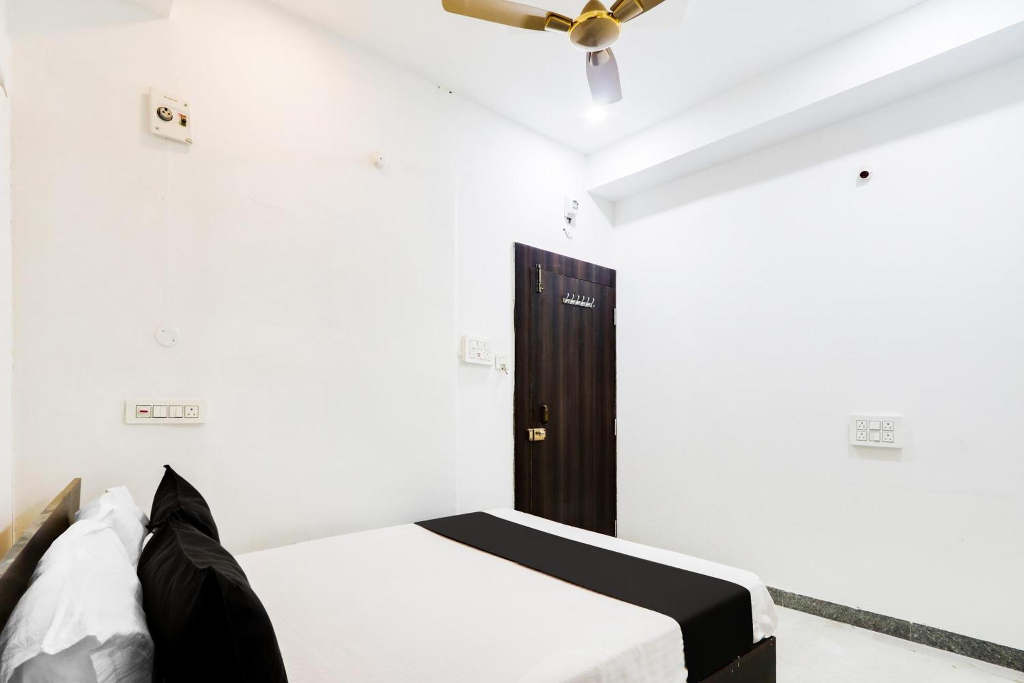 Hotel O City Inn Luxury Rooms Warangal Exterior foto